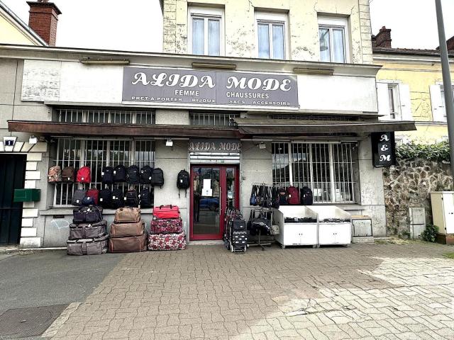 Local Commercial vente à Palaiseau, Longjumeau