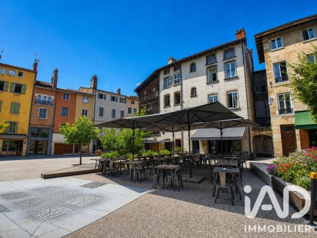 Local Commercial vente à Mâcon