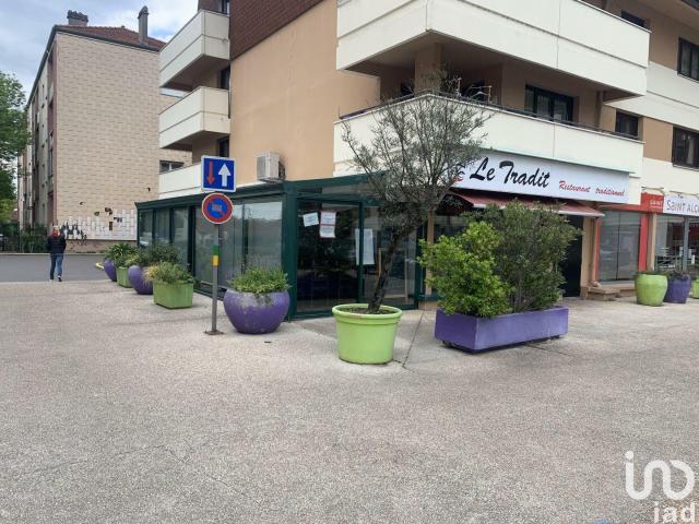 Local Commercial vente à Évry, Viry-châtillon