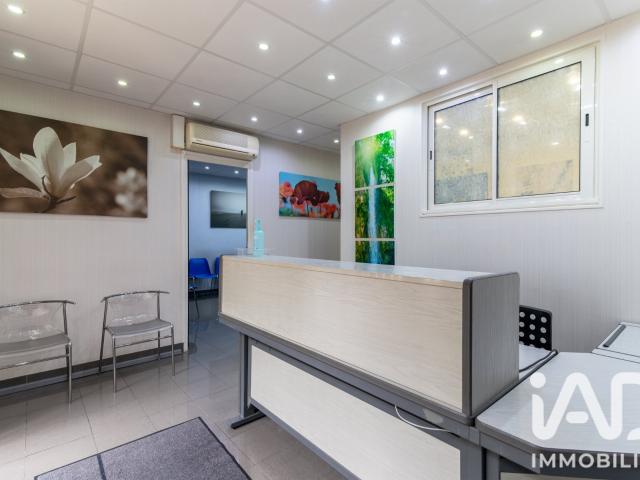 Local Commercial vente à Mairie, Le Raincy