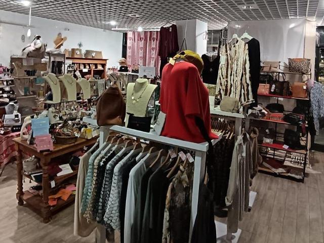 Local Commercial vente à Avignon, Vedène