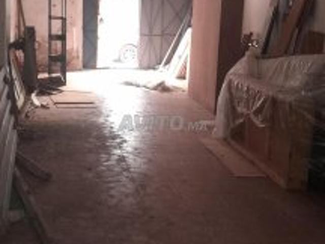 Local commercial location à Rbat