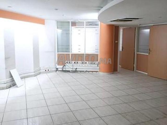 Local commercial location à Anfa, Gharb-Chrarda-Beni Hssen