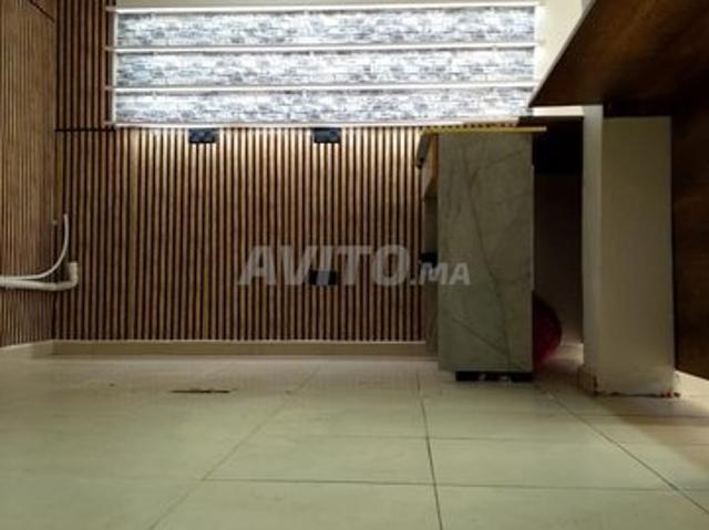 Local commercial location à Rbat