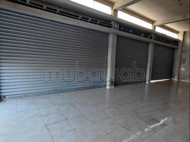 Local commercial location à Témara