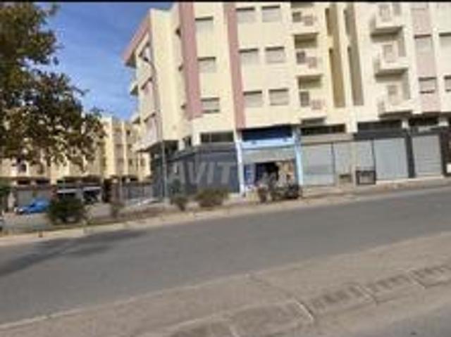 Local commercial location à Fès