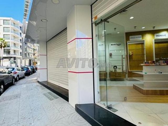 Local commercial location à Anfa, Gharb-Chrarda-Beni Hssen