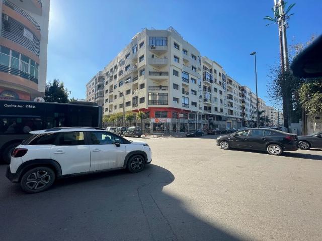 Local commercial location à Anfa, Gharb-Chrarda-Beni Hssen