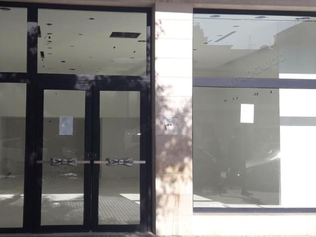 Local commercial location à Rbat
