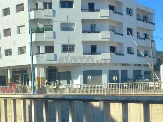 Local commercial location à Anfa, Gharb-Chrarda-Beni Hssen