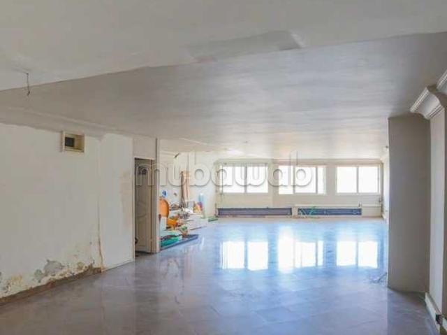 Local commercial location à Anfa, Gharb-Chrarda-Beni Hssen
