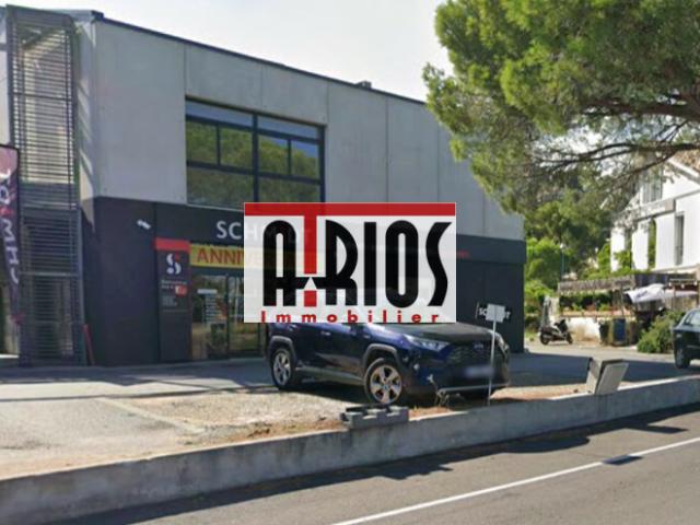 Local Commercial location à Arrondissement de Toulon, Hyères