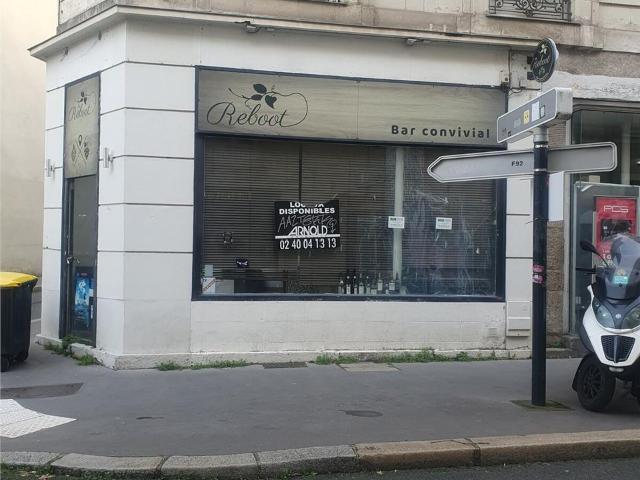 Local Commercial location à Nantes