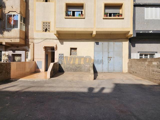 Local commercial location à Rbat