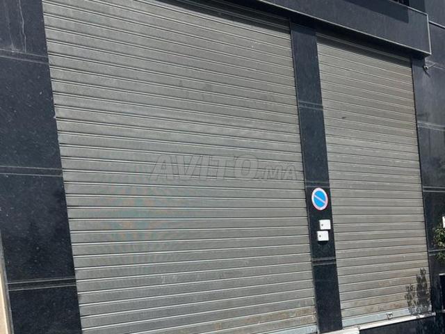 Local commercial location à Centre Ville
