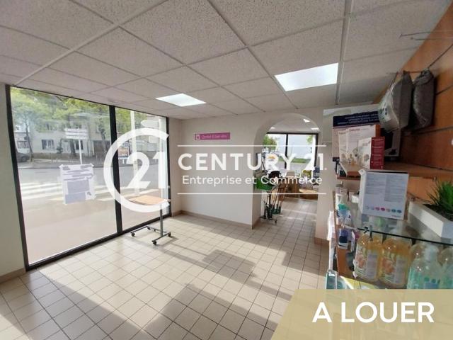 Local Commercial location à Saint-Nazaire, Saint-nazaire