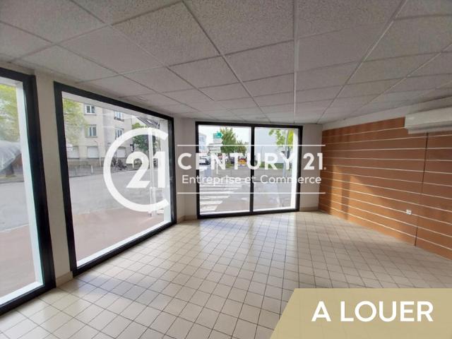 Local Commercial location à Saint-Nazaire, Saint-nazaire