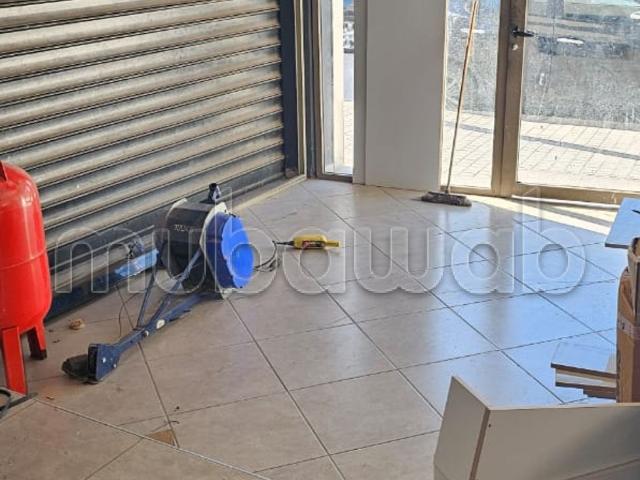 Local commercial location à Anfa, Gharb-Chrarda-Beni Hssen
