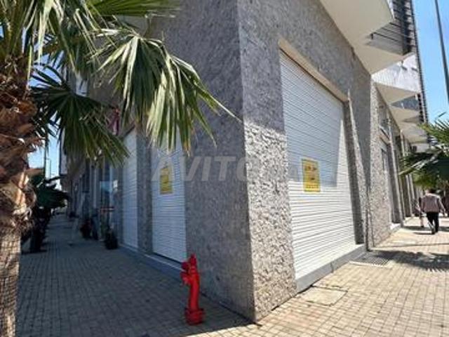Local commercial location à Salé