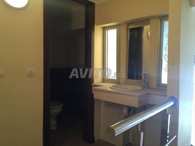 Local commercial vente à Anfa, Gharb-Chrarda-Beni Hssen