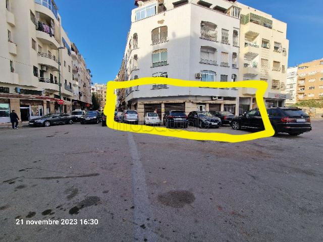 Local commercial vente à Anfa, Gharb-Chrarda-Beni Hssen