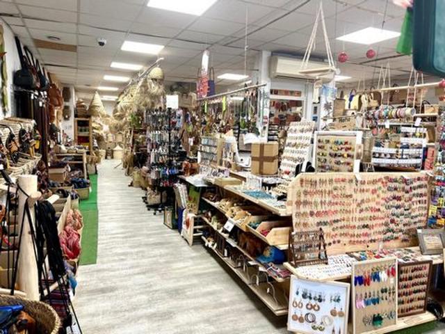 Local Commercial vente à Saint-Jean-d'Angély, Saint-jean-d'angély