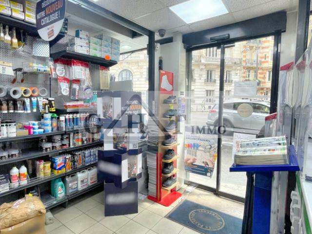 Local Commercial vente à Paris, Île-de-France