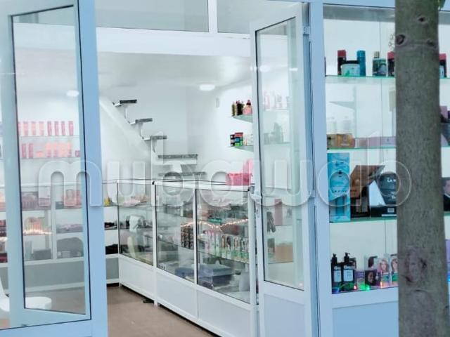 Local commercial vente à Anfa, Gharb-Chrarda-Beni Hssen