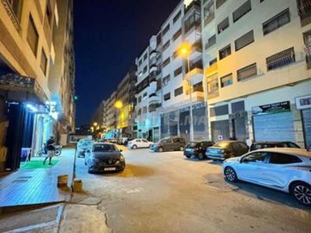 Local commercial vente à Anfa, Gharb-Chrarda-Beni Hssen