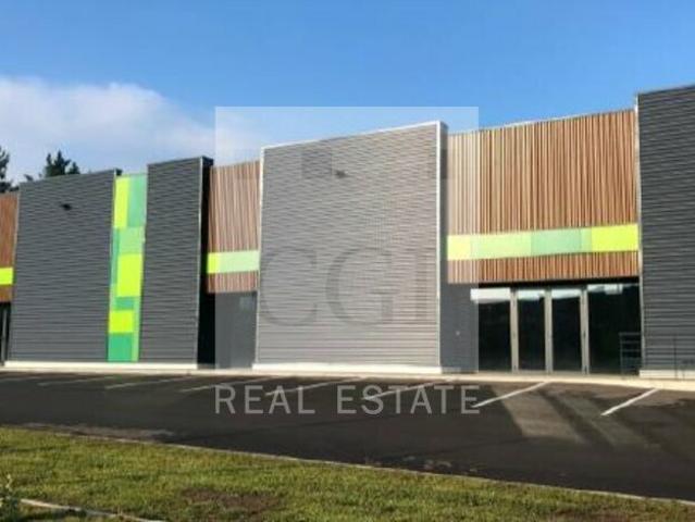 Local Commercial vente à Villefranche-sur-Saône, Rhône