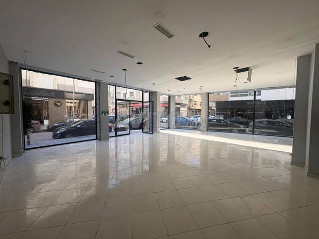 Local commercial vente à Anfa, Gharb-Chrarda-Beni Hssen