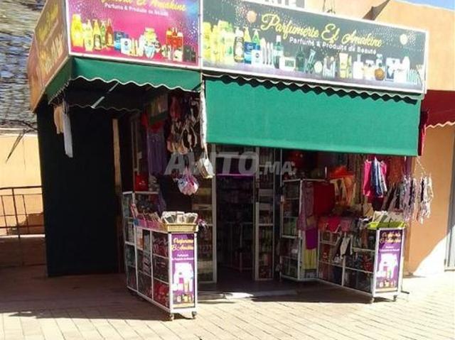 Local commercial vente à L'Oriental