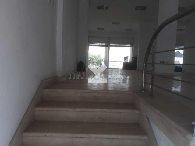 Local commercial vente à Anfa, Gharb-Chrarda-Beni Hssen