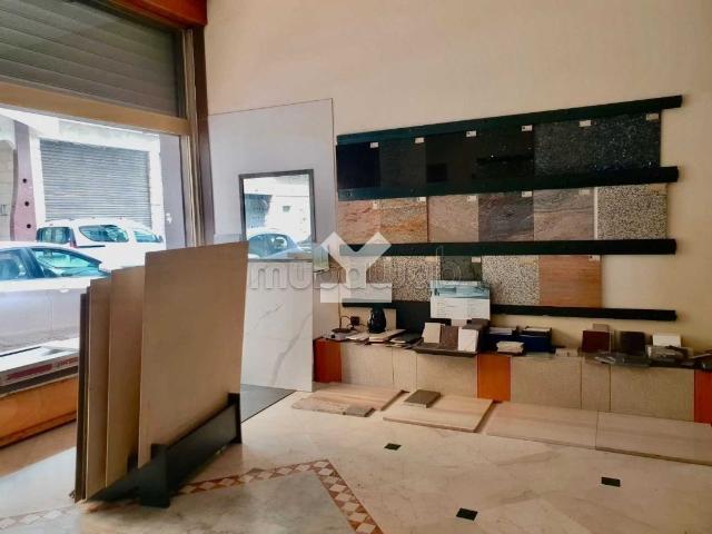 Local commercial vente à Anfa, Gharb-Chrarda-Beni Hssen