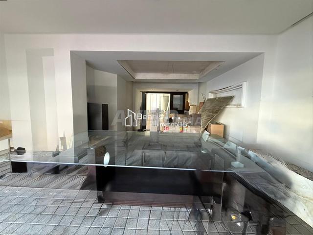 Local commercial vente à Rbat