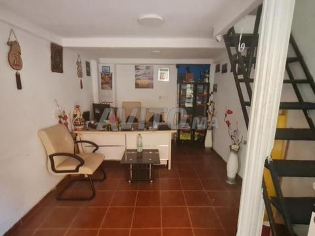 Local commercial vente à Anfa, Gharb-Chrarda-Beni Hssen