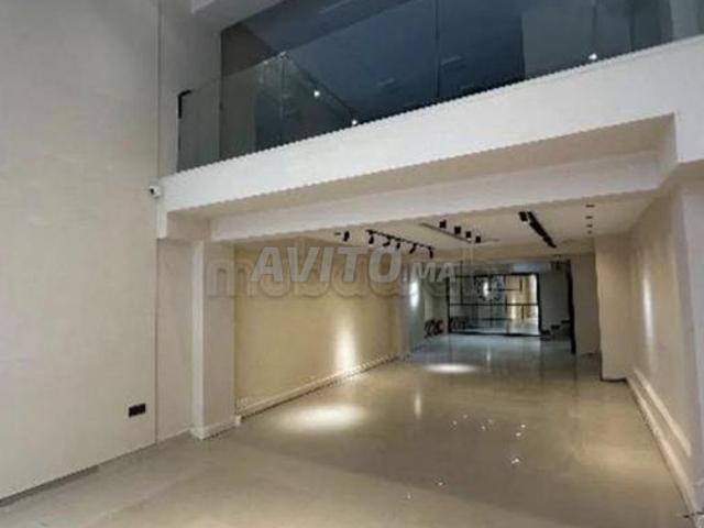 Local commercial location à Anfa, Gharb-Chrarda-Beni Hssen