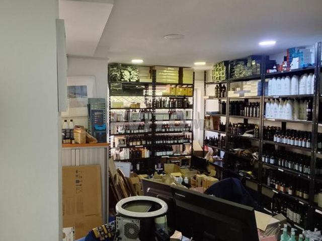 Local commercial location à Anfa, Gharb-Chrarda-Beni Hssen