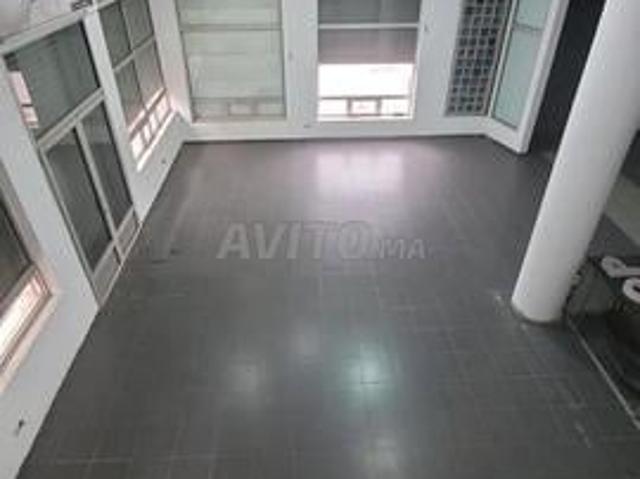 Local commercial vente à Anfa, Gharb-Chrarda-Beni Hssen