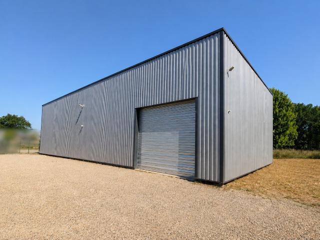 Garage vente à Saint-Seurin-sur-l'Isle, Gironde