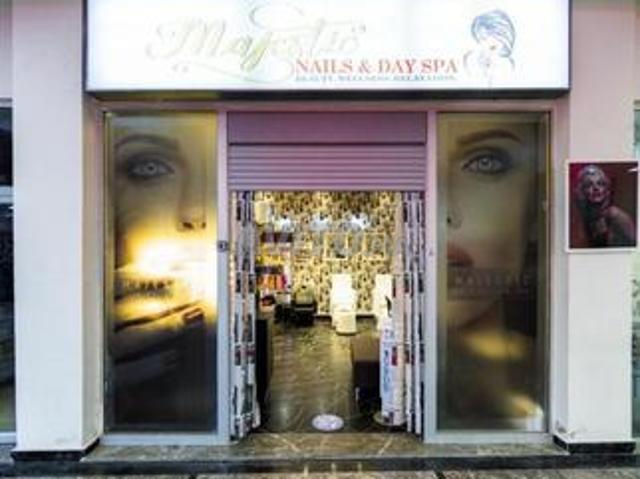 Local commercial vente à Lyautey