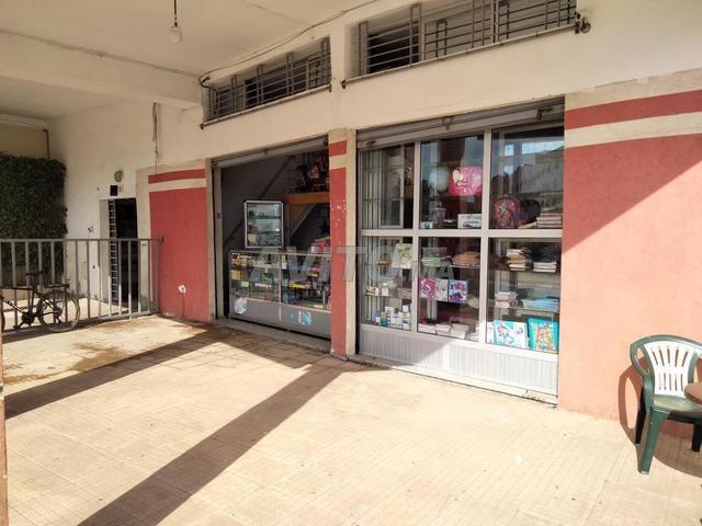 Local commercial location à Salé