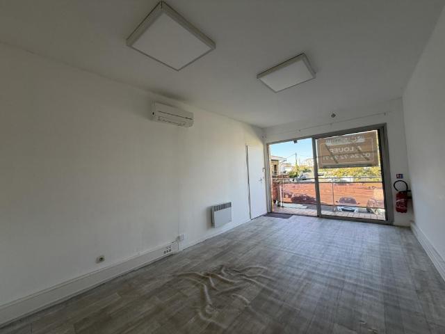 Bureau vente à Bordeaux, Cenon