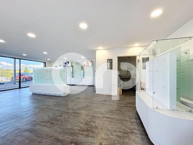Local Commercial vente à Périgueux, Sanilhac