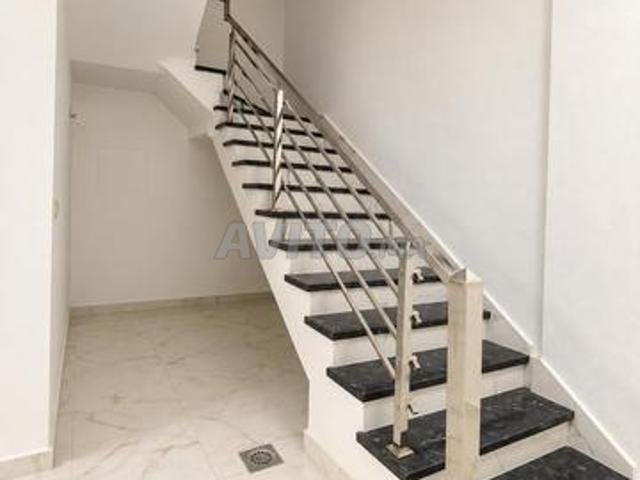 Local commercial vente à Anfa, Gharb-Chrarda-Beni Hssen