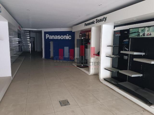 Local commercial location à Anfa, Gharb-Chrarda-Beni Hssen