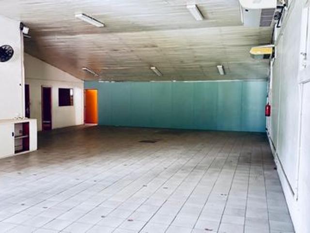 Local Commercial vente à Guingamp, Bretagne