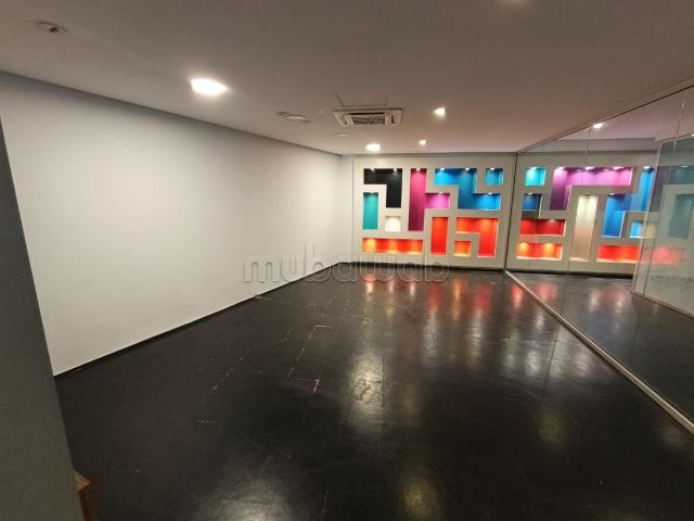 Local commercial vente à Anfa, Gharb-Chrarda-Beni Hssen