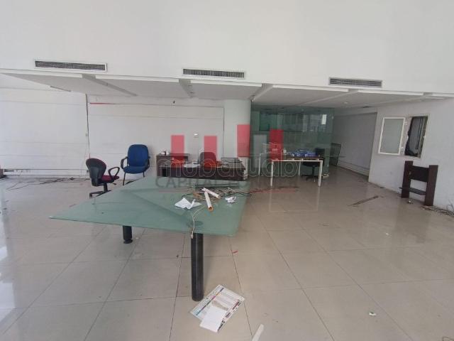 Local commercial vente à Anfa, Gharb-Chrarda-Beni Hssen