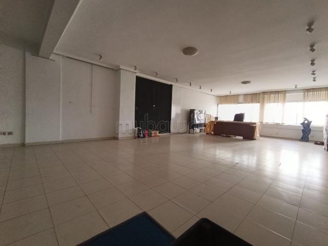 Local commercial vente à Anfa, Gharb-Chrarda-Beni Hssen